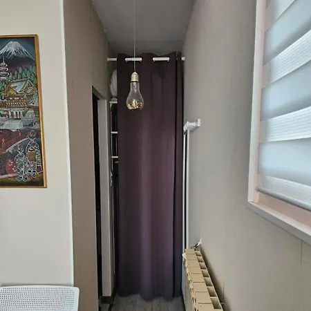 Bed & Breakfast Chambre Independante *